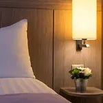 Hotell The Originals City, Le Gayant,