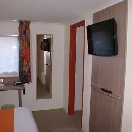 Отель The Originals City, Le Gayant, 3*