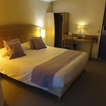 Отель The Originals City, Le Gayant, 3*